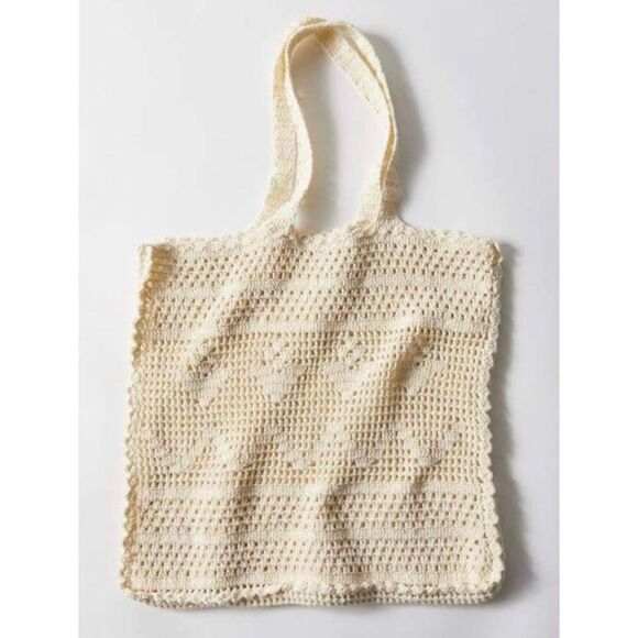 New Urban Outfitters Bondi Medium  16”x 13”Tote Bag - Picture 1 of 6